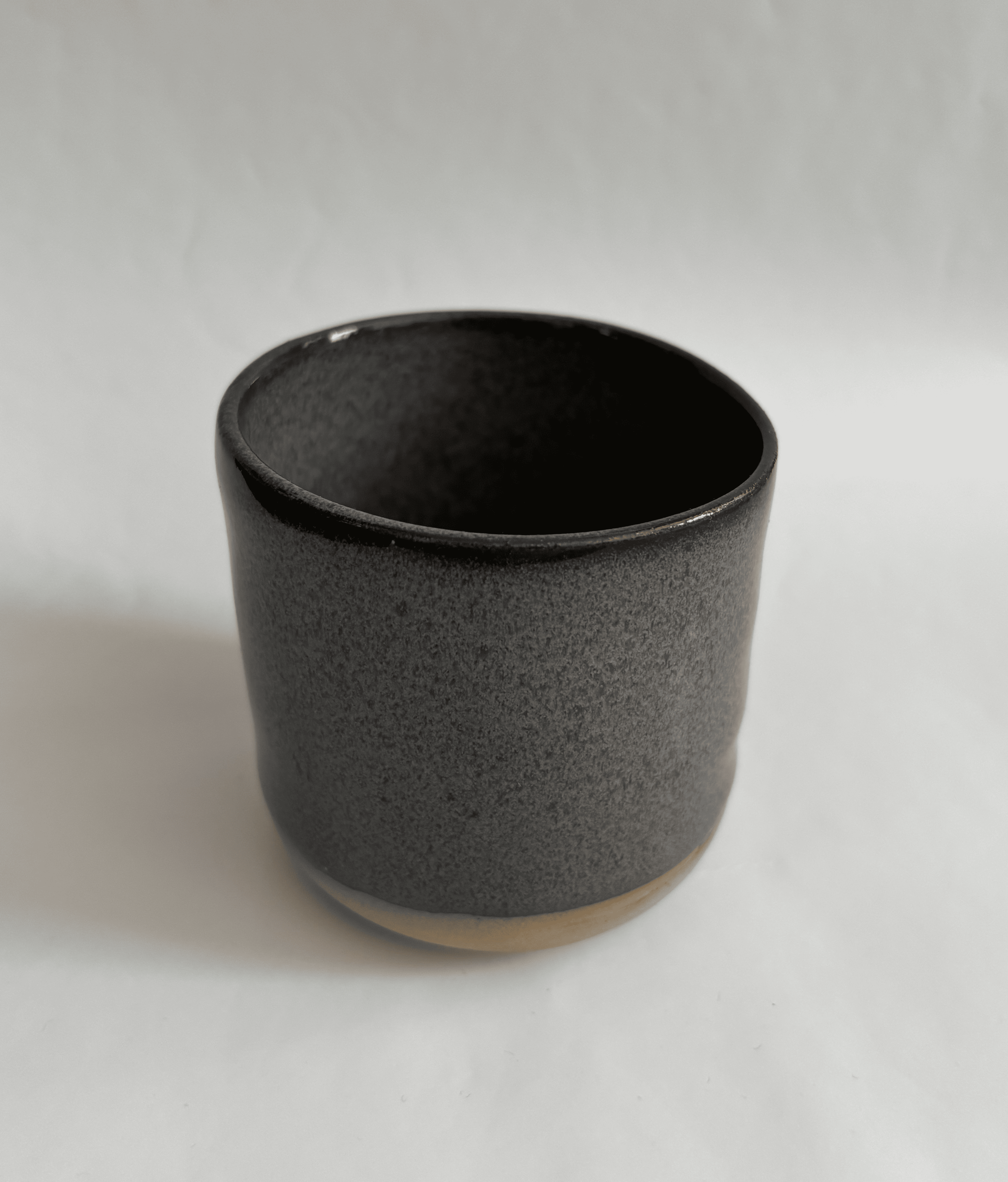 Fossil-textured cup